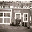 À St-Gérard, Paul Fontaine possédait un garage où les services de mécanique et de gasoline étaient disponibles.